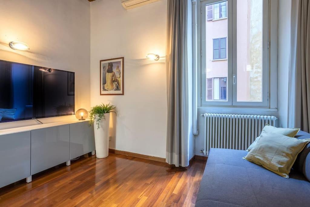Moscova-Duomo Loft Wifi, Netflix & Design Apartment Milan Exterior photo